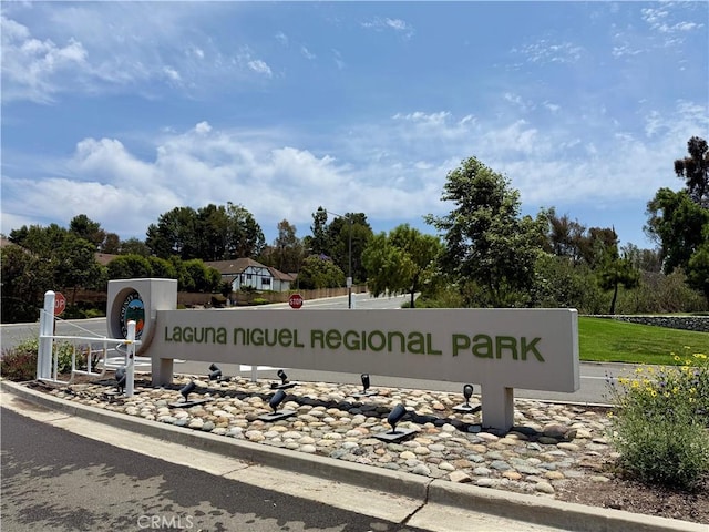 23821 Hillhurst Dr Unit 16, Laguna Niguel, CA 92677 - view of community sign