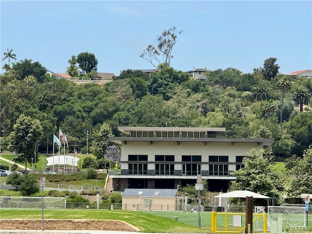 23821 Hillhurst Dr Unit 16, Laguna Niguel, CA 92677 - back of property with stucco siding