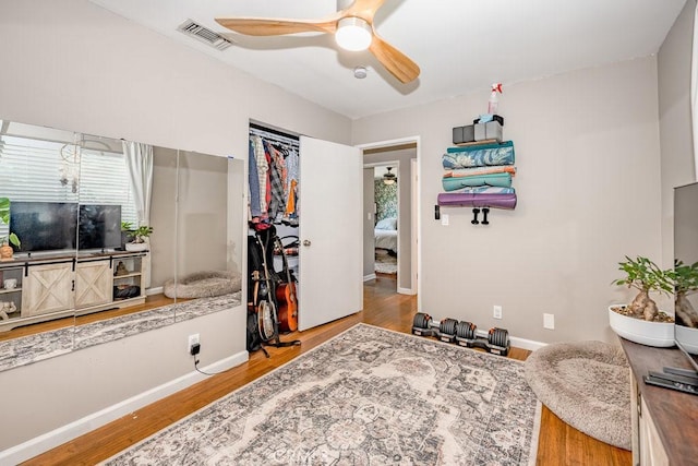 1134 N Rowan Ave, East Los Angeles, CA 90063 - sitting room featuring a ceiling fan and wood finished floors