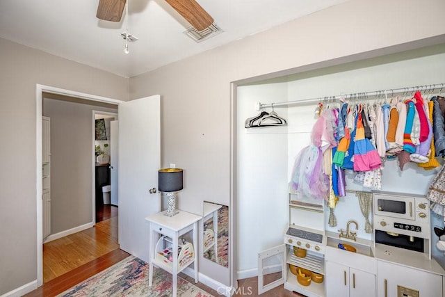 1134 N Rowan Ave, East Los Angeles, CA 90063 - view of closet