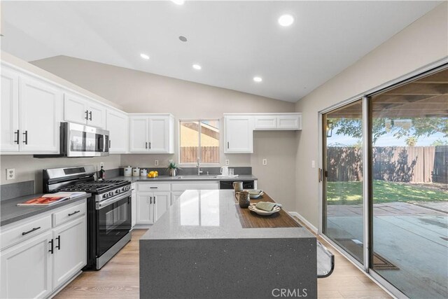 1472 Bedford Ave, Rosamond, CA 93560 - photo 11