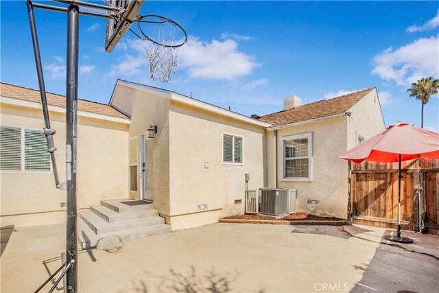 676 E Barry Dr, Long Beach, CA 90805 - photo 46