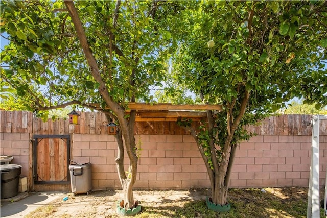 676 E Barry Dr, Long Beach, CA 90805 - photo 42