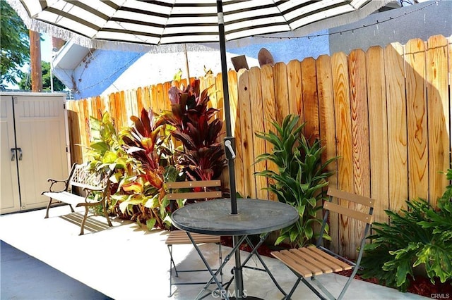 339 W Poplar St, Compton, CA 90220 - view of patio