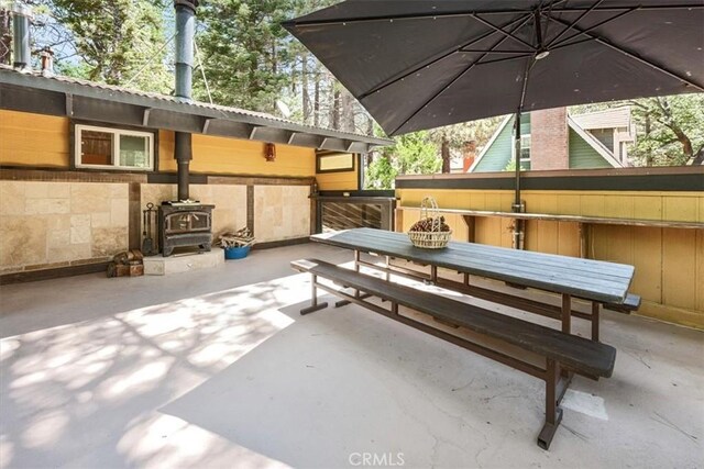 33019 Juniper Ln, Green Valley Lake, CA 92341 - view of patio / terrace
