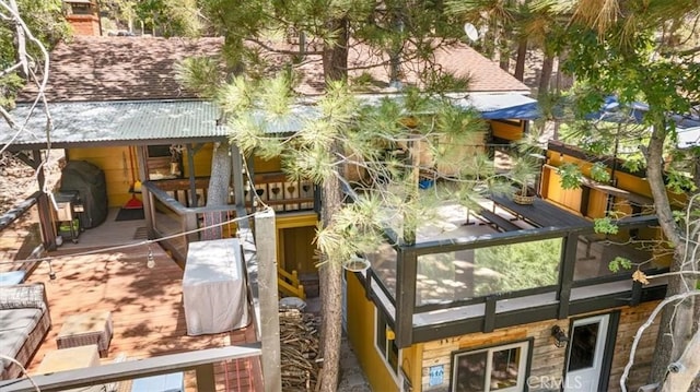 33019 Juniper Ln, Green Valley Lake, CA 92341 - exterior view of a shingled roof