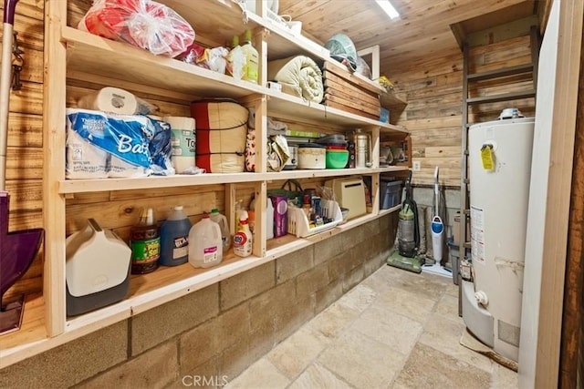 33019 Juniper Ln, Green Valley Lake, CA 92341 - storage area with gas water heater