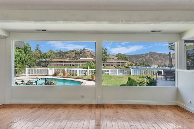 3924 Fairbreeze Cir, Westlake Village, CA 91361 - photo 9