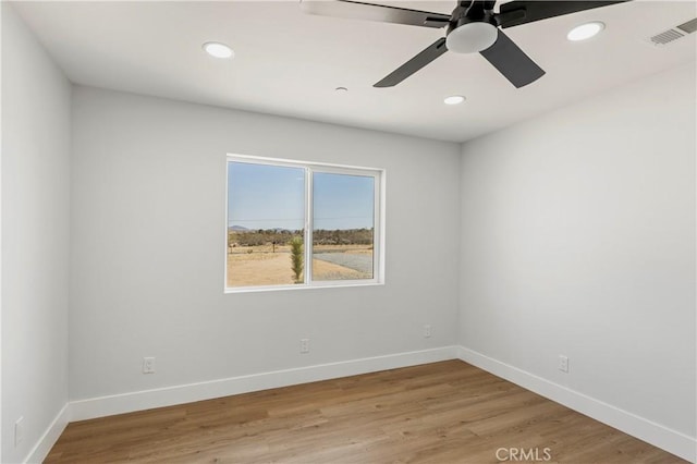 58424 Canterbury St, Yucca Valley, CA 92284 - unfurnished room with light wood finished floors, recessed lighting, and a ceiling fan