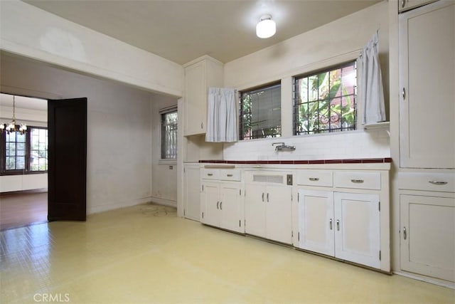 918 S Muirfield Rd, Los Angeles, CA 90019 - photo 22