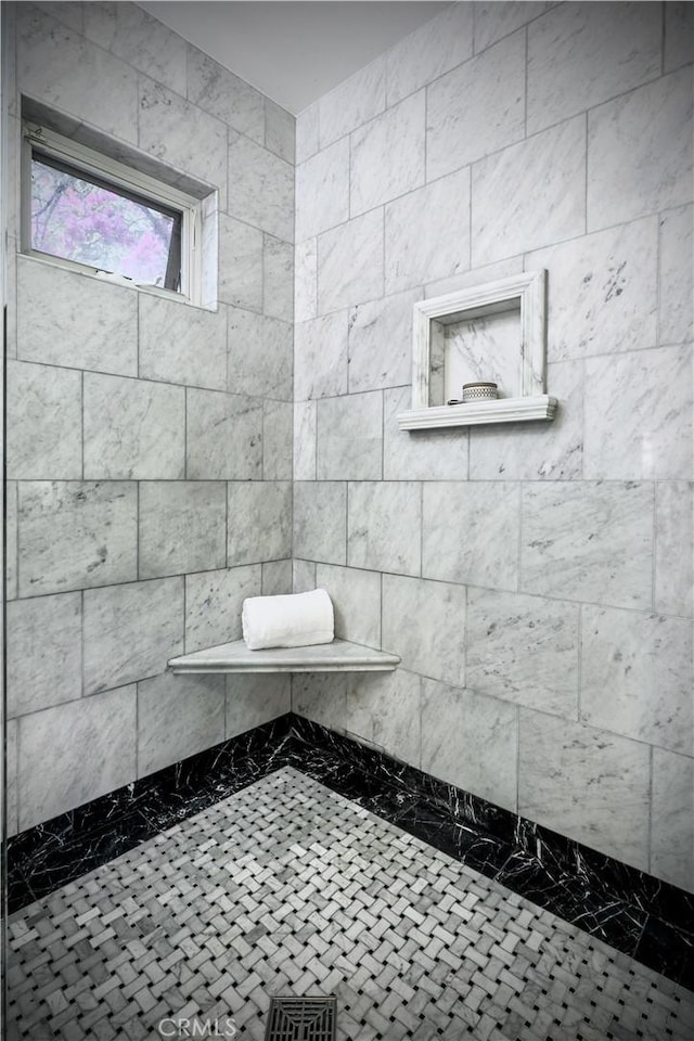 3700 Koster Ave, Sherman Oaks, CA 91423 - full bath featuring tiled shower