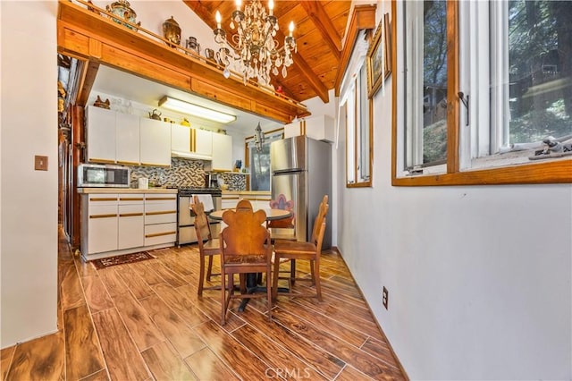 25108 Grand View Dr, Crestline, CA 92325 - photo 9