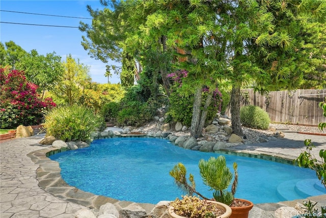 8601 Rudnick Ave, West Hills, CA 91304 - view of swimming pool