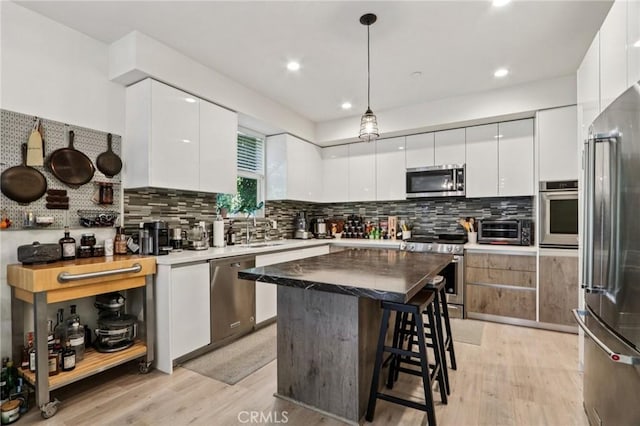 8328 N Cooper Pl, Winnetka, CA 91306 - photo 11