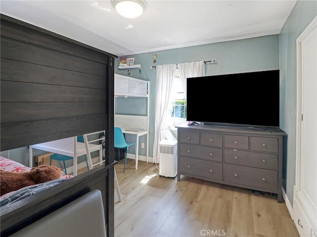 5960 Lime Ave, Long Beach, CA 90805 - bedroom featuring light wood finished floors and baseboards