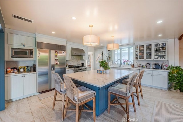 26767 Shadow Wood Dr, Rancho Palos Verdes, CA 90275 - dining space with recessed lighting