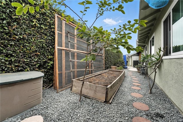 11832 Weatherby Rd, Los Alamitos, CA 90720 - view of yard with a vegetable garden