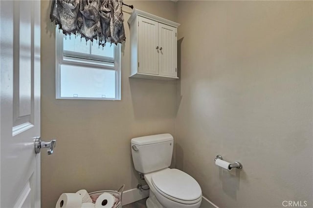 19639 Ellis Henry Ct, Newhall, CA 91321 - bathroom with toilet and baseboards