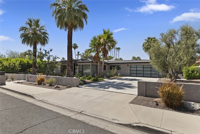 675 E Mesquite Ave, Palm Springs, CA 92264 - photo 2