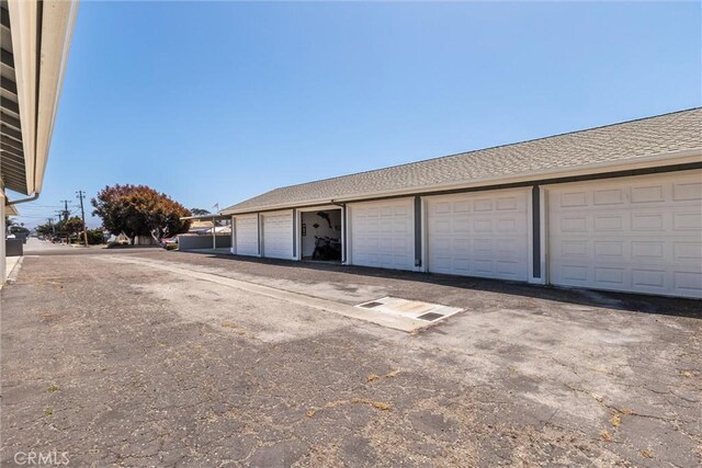 309 Sequoia St Unit 3, Morro Bay, CA 93442 - view of garage