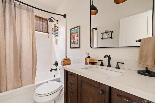 2663 Sutter St, Carlsbad, CA 92010 - full bath featuring shower / bath combo with shower curtain and vanity
