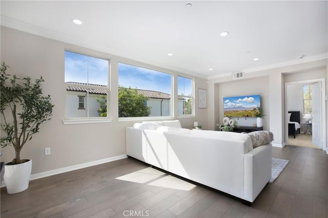 402 Maravilla Ln, Brea, CA 92823 - living area featuring crown molding, dark wood-type flooring, and recessed lighting