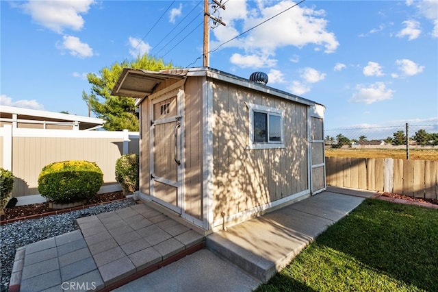 26293 Potomac Dr, Menifee, CA 92586 - view of outbuilding featuring a fenced backyard