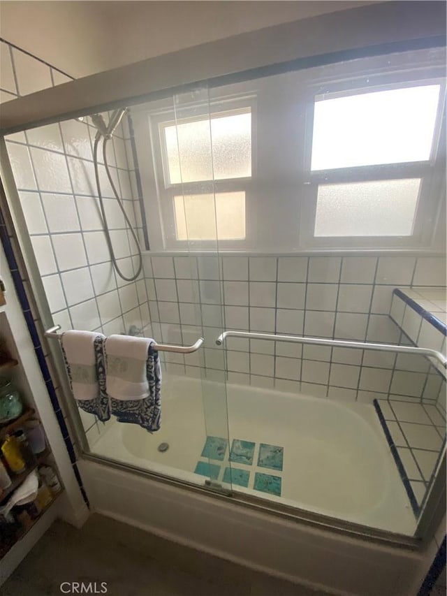 1210 7th Pl, Hermosa Beach, CA 90254 - full bath with healthy amount of natural light and bath / shower combo with glass door