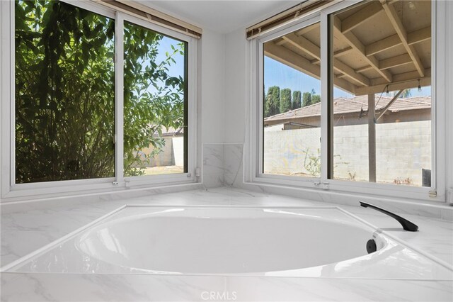 7009 Etter St, Bakersfield, CA 93308 - bathroom with healthy amount of natural light