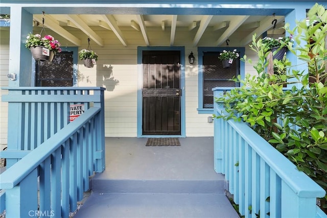 1146 N Loma Vista Dr, Long Beach, CA 90813 - doorway to property