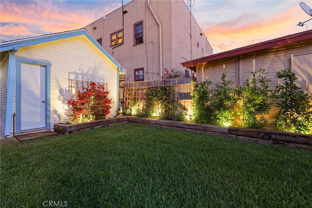 1146 N Loma Vista Dr, Long Beach, CA 90813 - view of yard