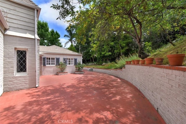 4312 Noble Ave, Sherman Oaks, CA 91403 - view of patio / terrace