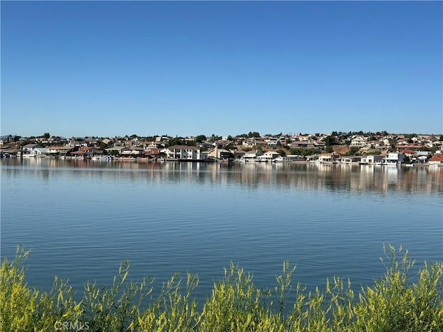 18055 Lakeview Dr, Victorville, CA 92395 - photo 4