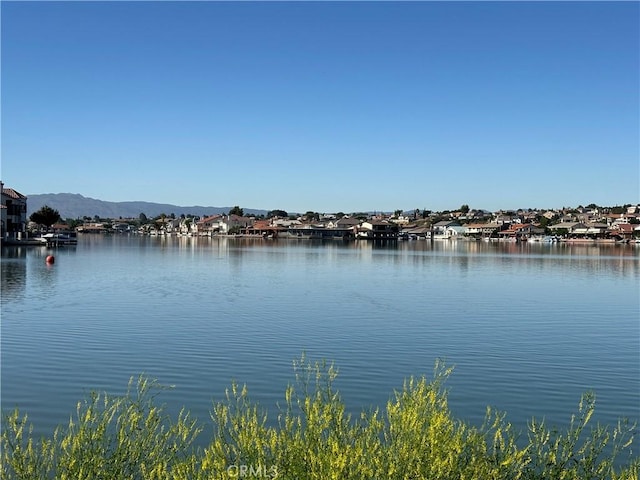 18055 Lakeview Dr, Victorville, CA 92395 - photo 1