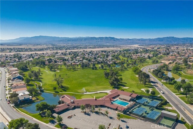 18055 Lakeview Dr, Victorville, CA 92395 - photo 25