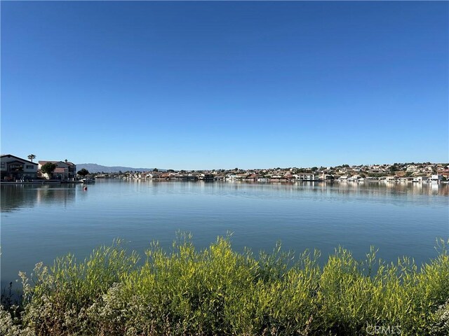 18055 Lakeview Dr, Victorville, CA 92395 - photo 6