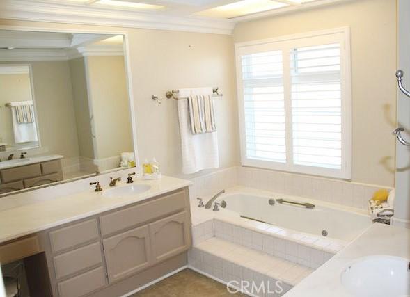 19381 Maidstone Ln, Huntington Beach, CA 92648 - photo 13
