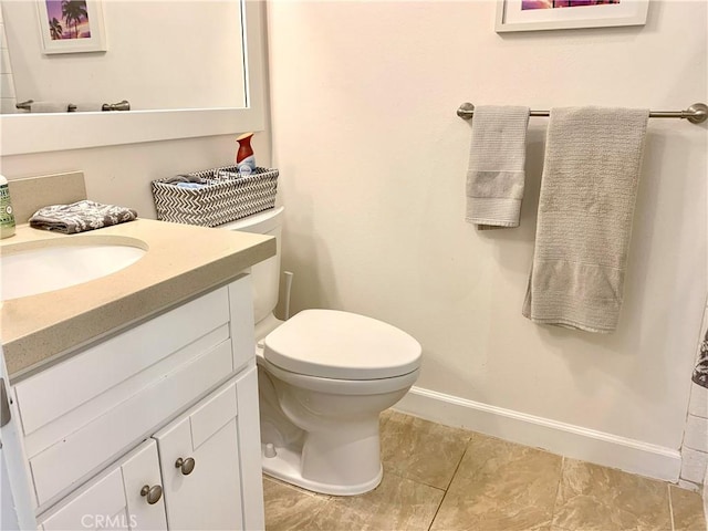 5800 Owensmouth Ave Unit 77, Woodland Hills, CA 91367 - bathroom with vanity and tile patterned floors