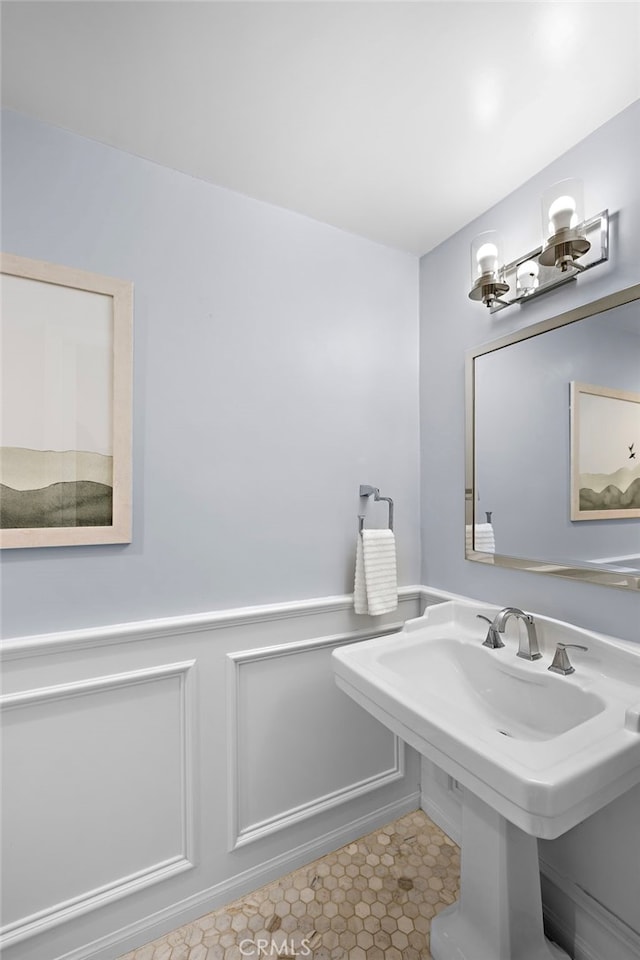 609 Calle Reata, San Clemente, CA 92673 - bathroom featuring tile patterned floors and a sink