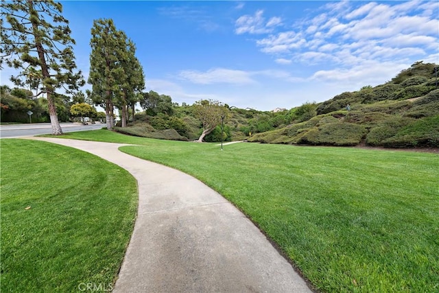 609 Calle Reata, San Clemente, CA 92673 - view of community featuring a lawn