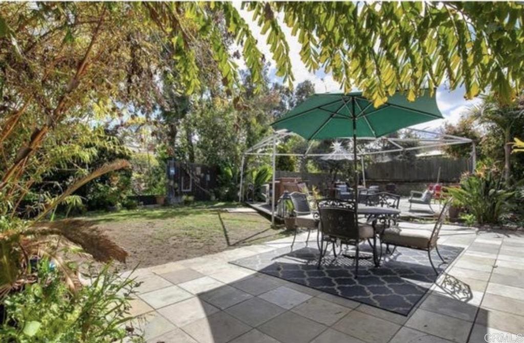 6667 Merwell St, San Diego, CA 92122 - view of patio with outdoor dining space