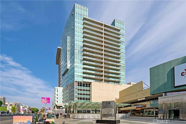 3785 Wilshire Blvd Unit 1605, Los Angeles, CA 90010 - view of property