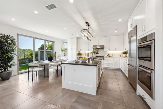 200 Canterbury, Irvine, CA 92618 - photo 9