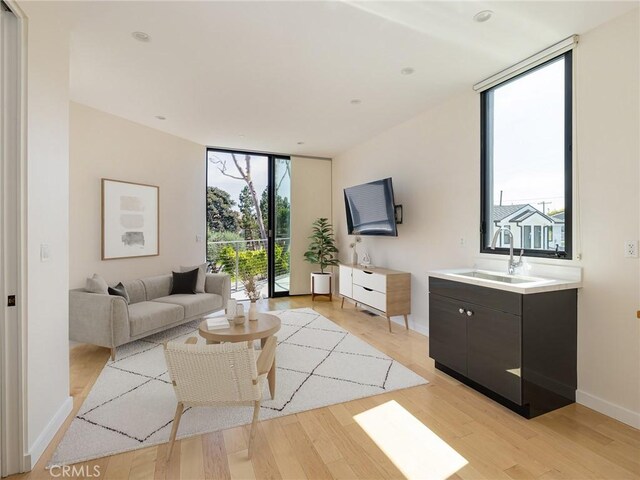 512 Sierra Pl, El Segundo, CA 90245 - photo 21
