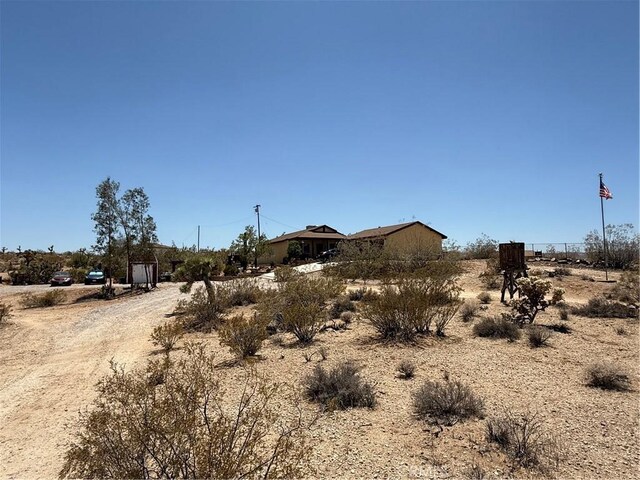 59663 Sunway Dr, Yucca Valley, CA 92284 - view of yard featuring a rural view