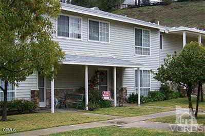 26248 Alizia Canyon Dr, Calabasas, CA 91302 - photo 2