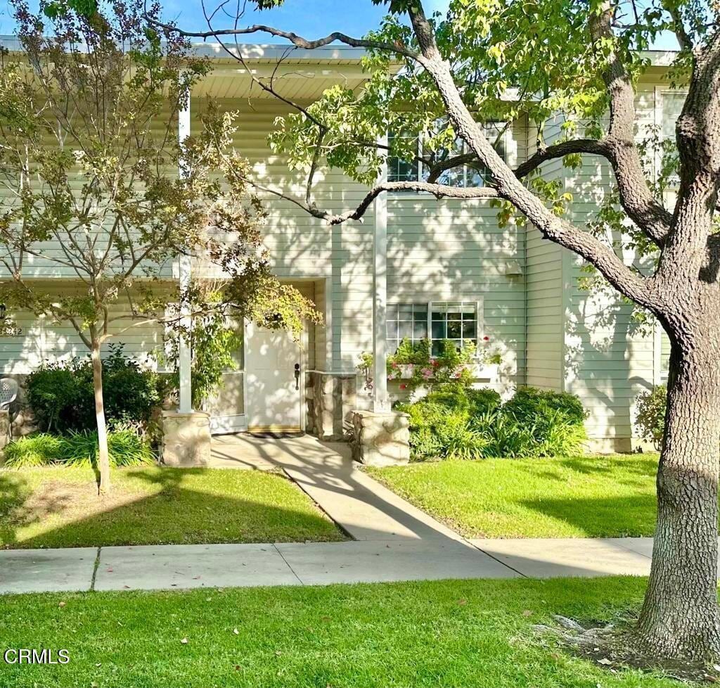 26248 Alizia Canyon Dr, Calabasas, CA 91302 - photo 1