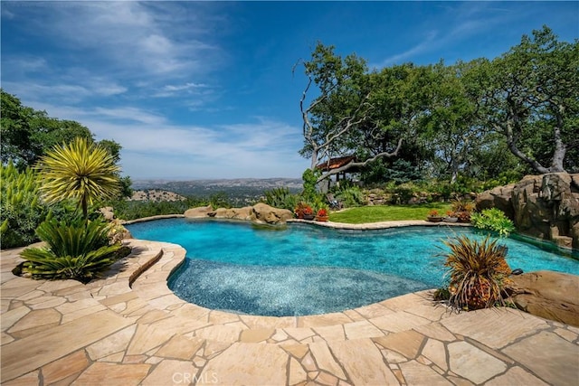 8300 San Diego Rd, Atascadero, CA 93422 - view of outdoor pool