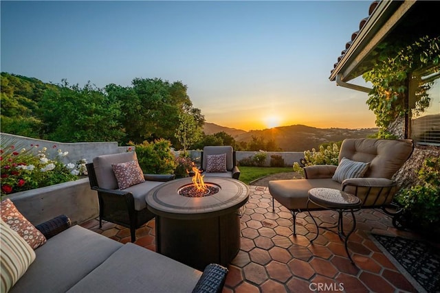 8300 San Diego Rd, Atascadero, CA 93422 - patio terrace at dusk with a patio, a fire pit, and a mountain view