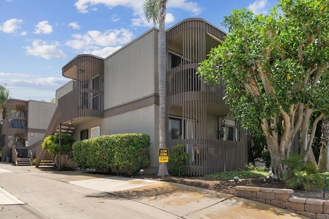 155 Rosebay Dr Unit 31, Encinitas, CA 92024 - view of property featuring stairway
